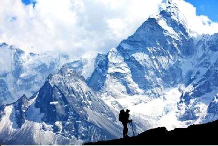 Гималаи: Священные вершины и захватывающие приключения
